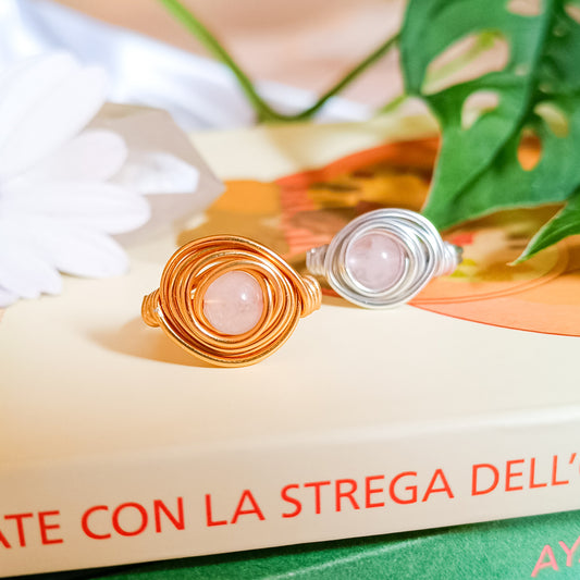 ANELLO WRAP CON QUARZO ROSA